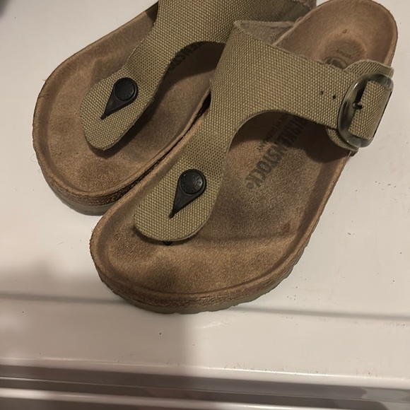 Birkenstock Gizeh Vegan Sandals - Olive - Picture 8 of 8